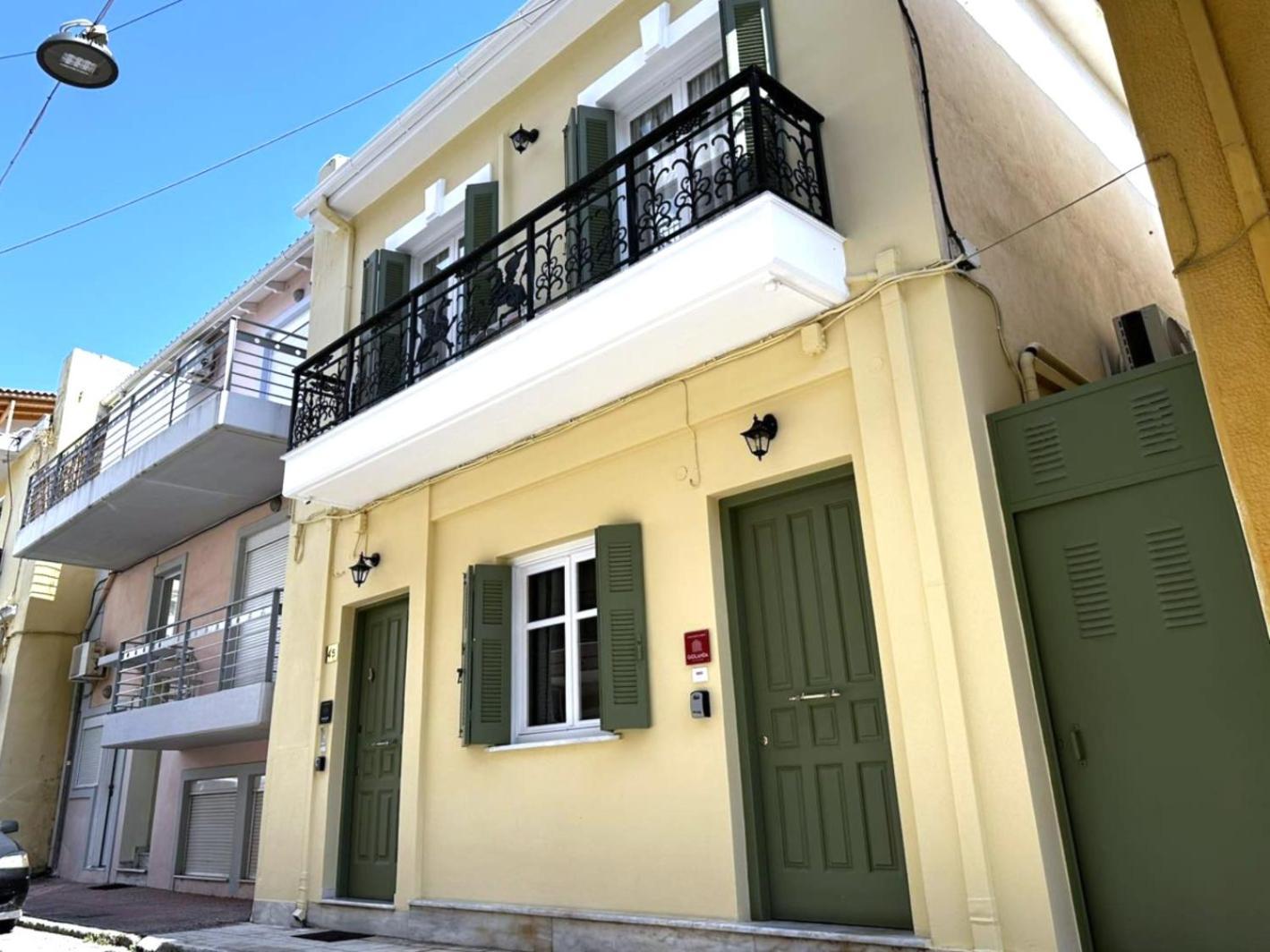 Mando Patrasso - Classical Apartment In The Center Of Patras With Free Parking מראה חיצוני תמונה